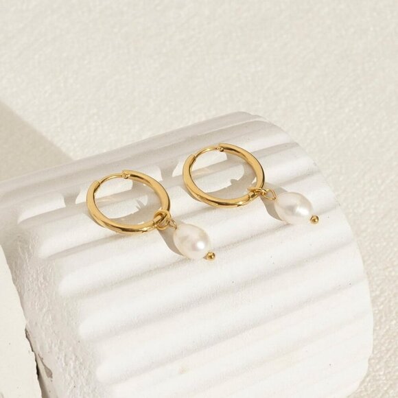 PRTGL Pearl Earring Trendy 14K Gold Dainty Elegant Pearl Hook Earrings for Women - Picture 5 of 8